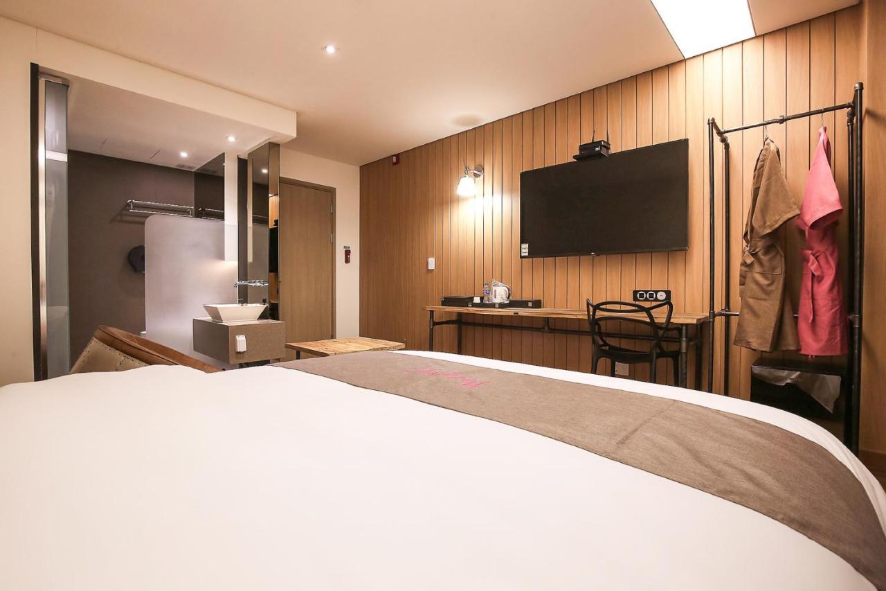 Hotel Flamingo Daejeon Exterior photo